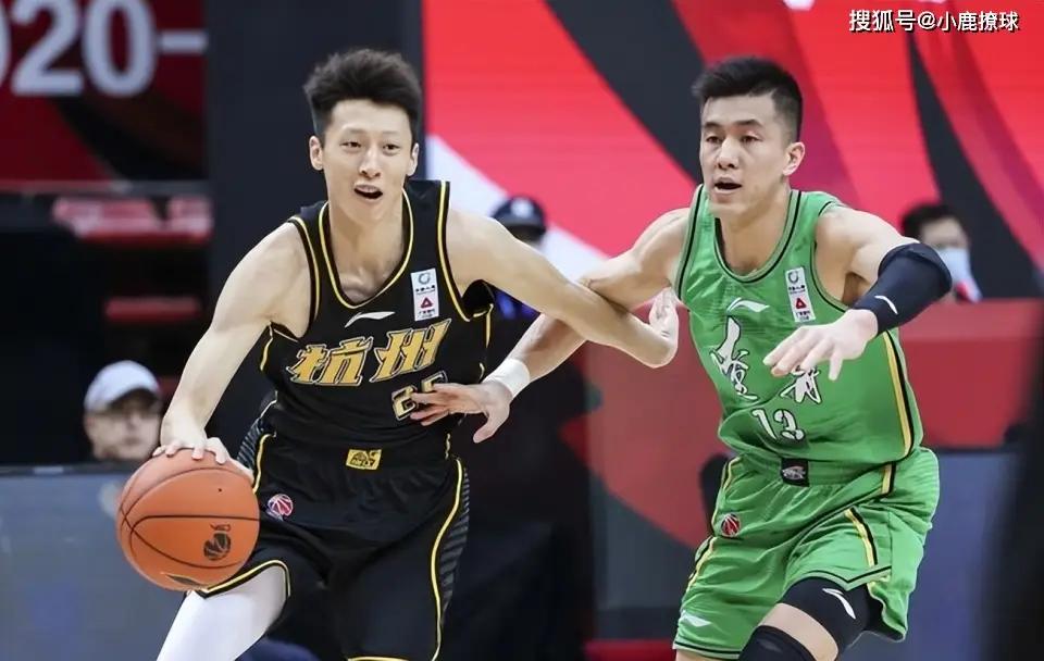 克拉克加公开赛穿球衣遭嘘仍抓鸟